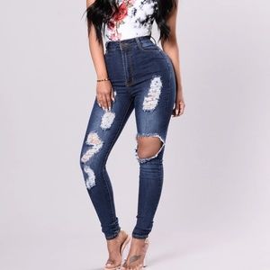 Distressed Skinny Jeans Fashion Nova | size: 7